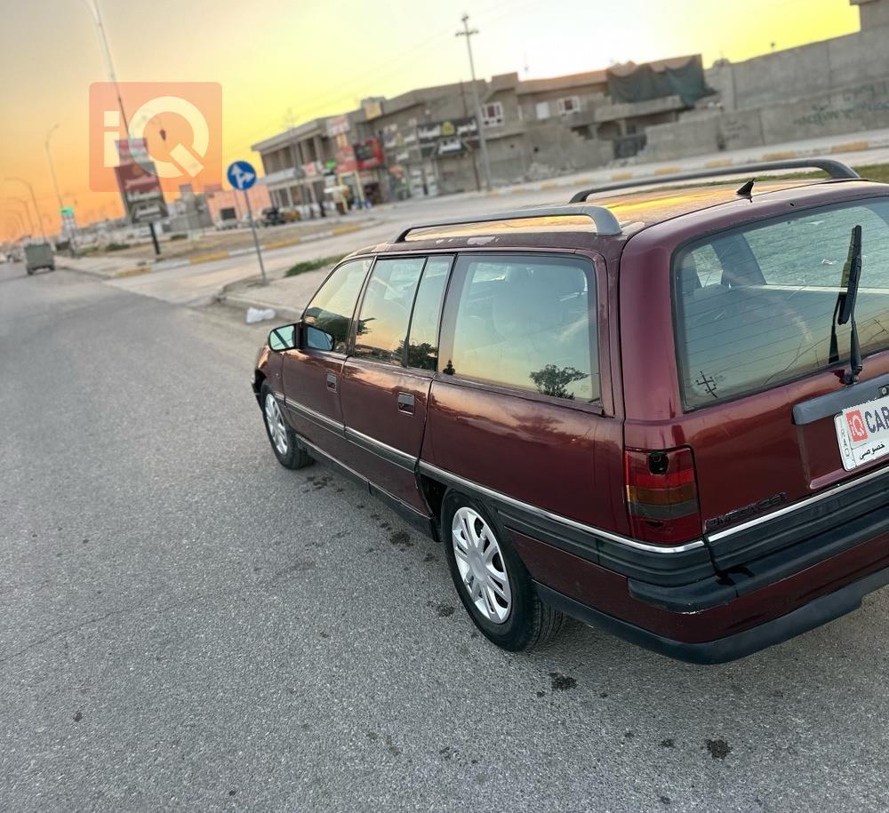 اوبل أوميغا